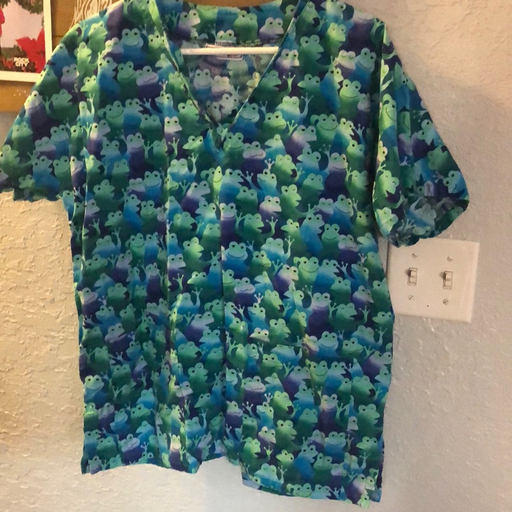 Frog scrub top